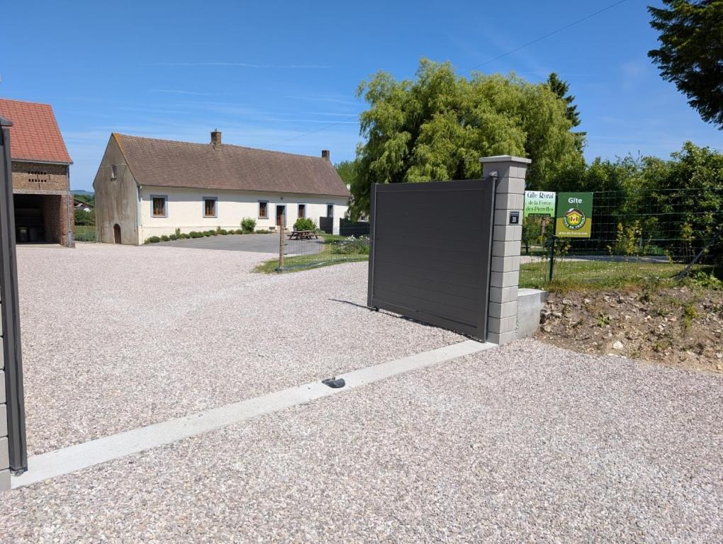 Willa La Ferme Des Pierrettes Menneville Zewnętrze zdjęcie